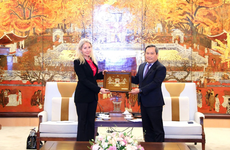 Hà Nội hoan nghênh Ford Motor (Hoa Kỳ) đồng hành trong nỗ lực giảm phát thải và chuyển đổi xanh- Ảnh 4.