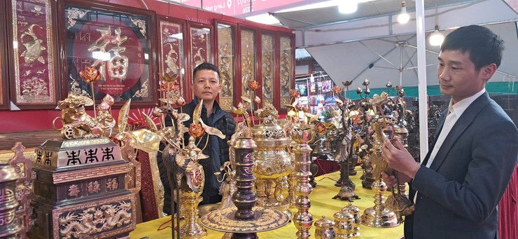 Xúc tiến thương mại, kết nối sản phẩm làng nghề phục vụ Tết 2026- Ảnh 2.