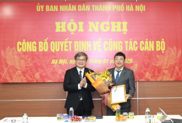 Đồng chí Phạm Tiến Luật được bổ nhiệm làm Phó Giám đốc Trung tâm Phục vụ hành chính công Thành phố- Ảnh 3.