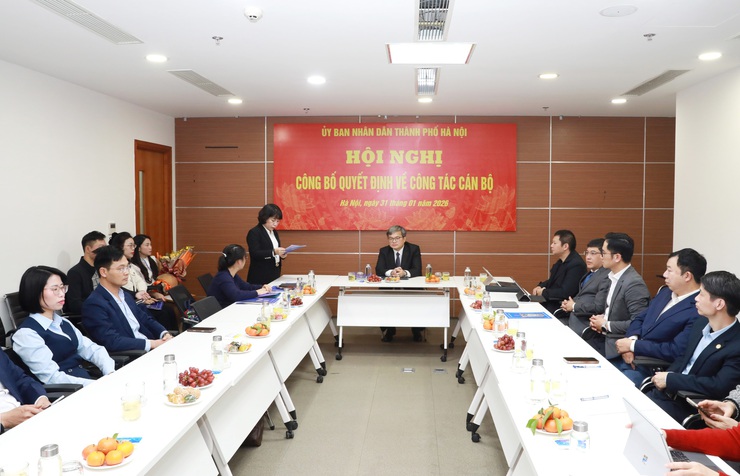 Đồng chí Phạm Tiến Luật được bổ nhiệm làm Phó Giám đốc Trung tâm Phục vụ hành chính công Thành phố- Ảnh 1.