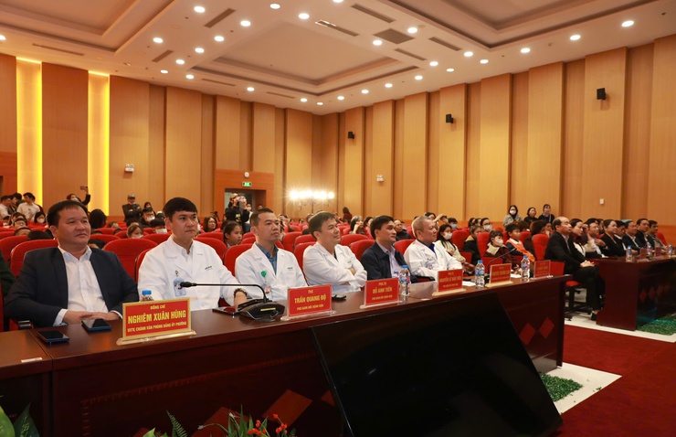 Phường Hoàng Liệt: Khám, tư vấn sức khỏe miễn phí cho gần 1.000 học sinh tiểu học- Ảnh 1.