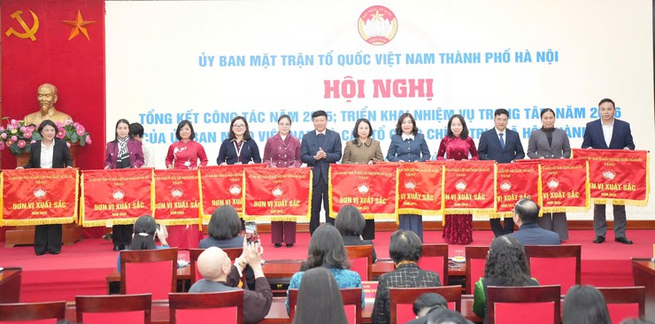 Hanoi's Vietnam Fatherland Front system sets key tasks and priorities for 2026- Ảnh 2.