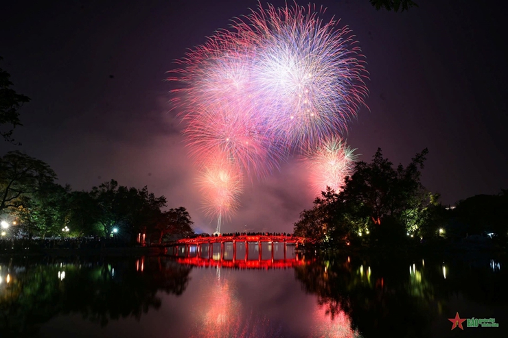 Hà Nội đón khoảng 560 nghìn lượt khách trong dịp Tết Dương lịch- Ảnh 3.