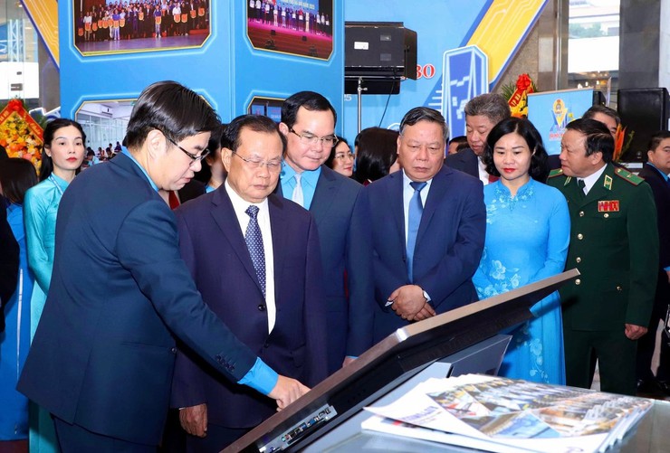 Capital trade union exhibition highlights innovation, creativity and international integration- Ảnh 2.