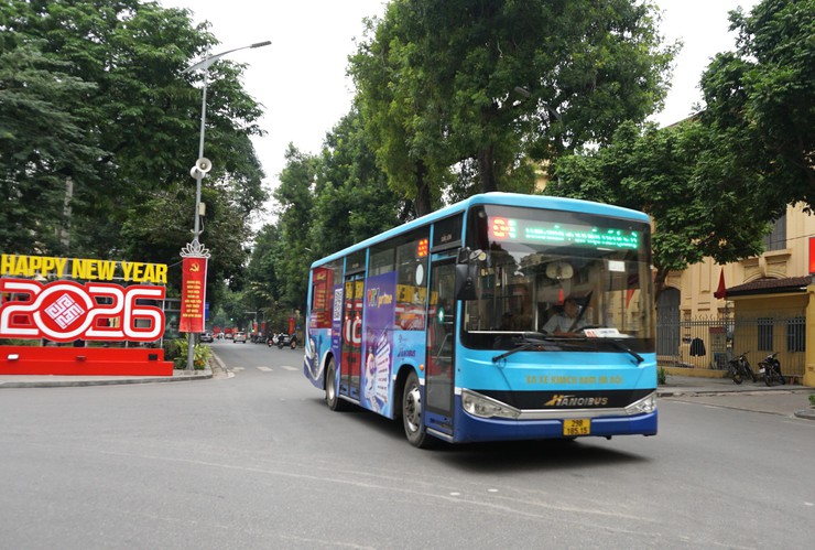 Transerco phục vụ hơn 245.500 lượt hành khách đi xe buýt dịp Tết Dương lịch- Ảnh 1.