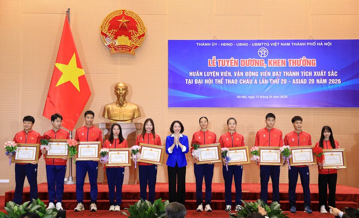 Hà Nội tuyên dương, khen thưởng huấn luyện viên, vận động viên đạt thành tích xuất sắc tại ASIAD 20- Ảnh 7. Hà Nội tuyên dương, khen thưởng huấn luyện viên, vận động viên đạt thành tích xuất sắc tại ASIAD 20- Ảnh 7.