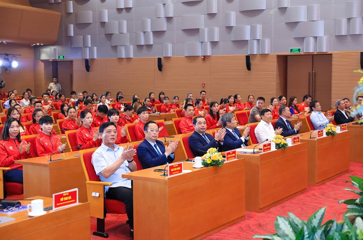 Hà Nội tuyên dương, khen thưởng huấn luyện viên, vận động viên đạt thành tích xuất sắc tại ASIAD 20- Ảnh 9. Hà Nội tuyên dương, khen thưởng huấn luyện viên, vận động viên đạt thành tích xuất sắc tại ASIAD 20- Ảnh 9.