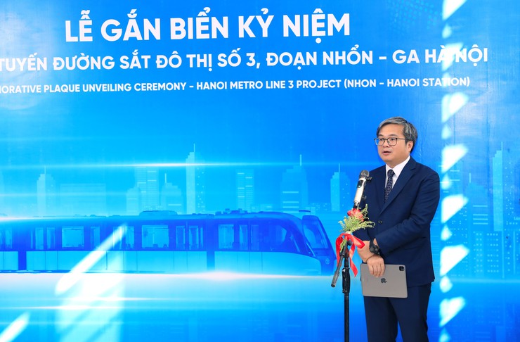 Gắn biển lưu niệm tuyến đường sắt đô thị số 3, đoạn Nhổn - Ga Hà Nội- Ảnh 3.