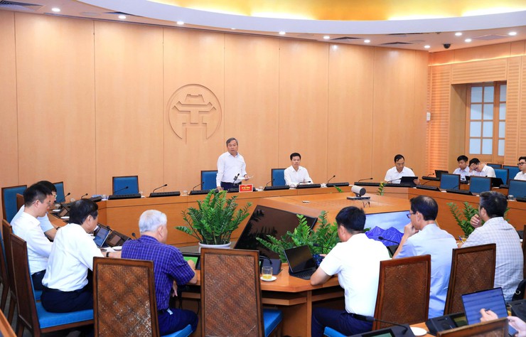 Chủ tịch Hà Nội yêu cầu quỹ nhà tái định cư phải đi trước tiến độ giải phóng mặt bằng- Ảnh 1. Chủ tịch Hà Nội yêu cầu quỹ nhà tái định cư phải đi trước tiến độ giải phóng mặt bằng- Ảnh 1.