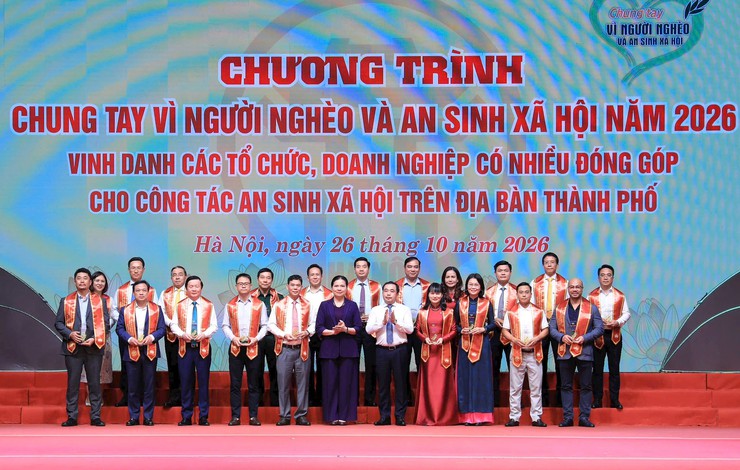 H&agrave; Nội: Hơn 77 tỷ đồng ủng hộ v&agrave; đăng k&yacute; ủng hộ Quỹ &ldquo;V&igrave; người ngh&egrave;o&rdquo;- Ảnh 10.