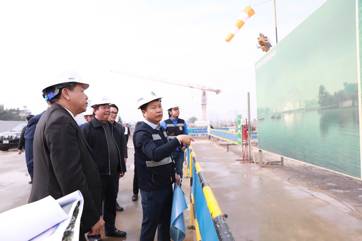 Đồng chí Dương Đức Tuấn thăm, chúc Tết các đơn vị đang triển khai các dự án, công trình giao thông, thoát nước chống úng ngập- Ảnh 6.