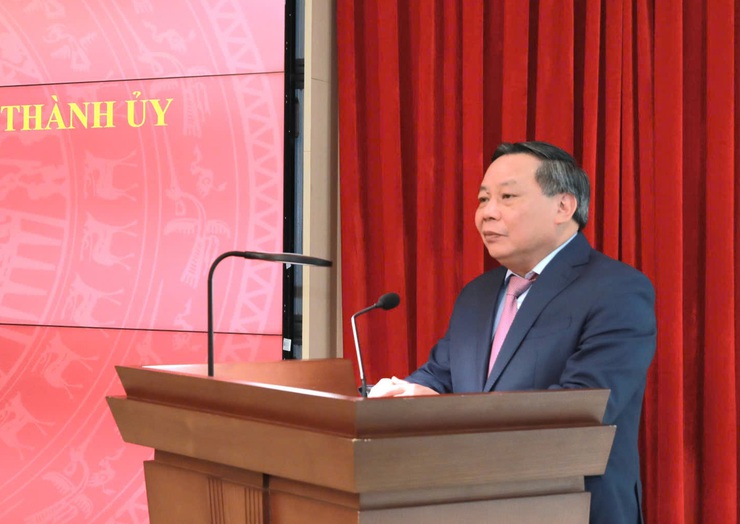 Công bố quyết định của Ban Thường vụ Thành ủy Hà Nội về công tác cán bộ- Ảnh 2.