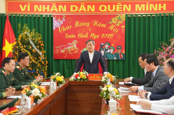 Chủ tịch UBND Thành phố Vũ Đại Thắng đến thăm, chúc Tết cán bộ, chiến sĩ Tiểu đoàn Công binh 544- Ảnh 6.