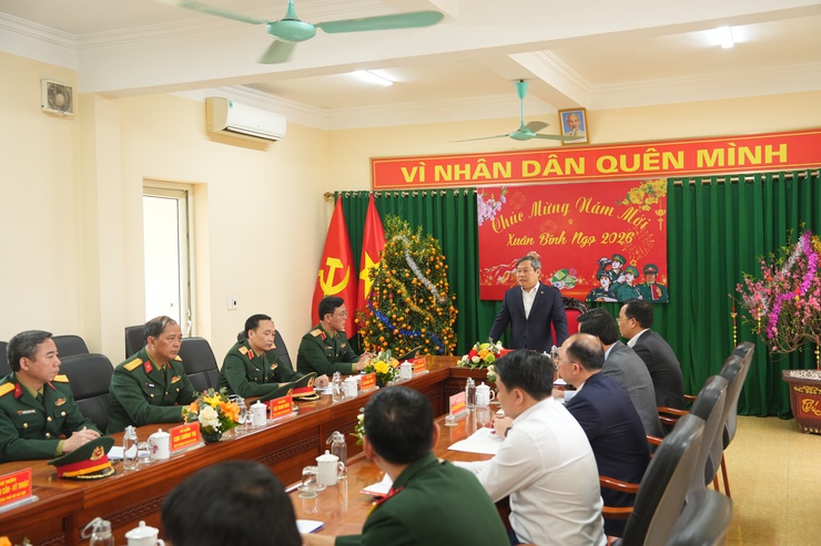 Chủ tịch UBND Thành phố Vũ Đại Thắng đến thăm, chúc Tết cán bộ, chiến sĩ Tiểu đoàn Công binh 544- Ảnh 7.