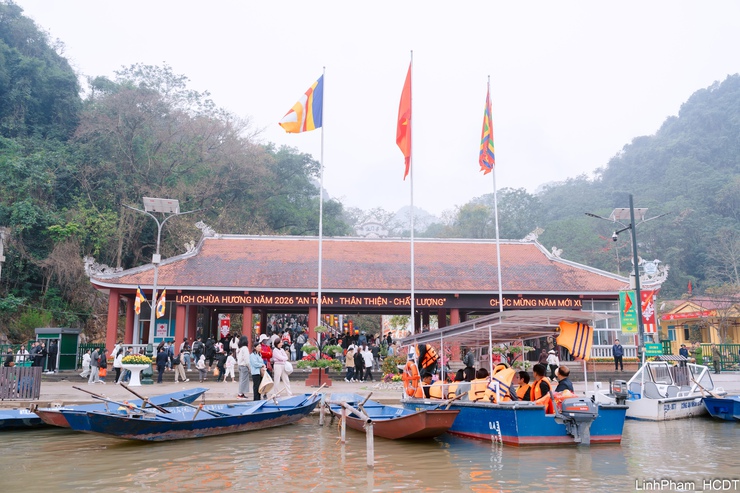 Chủ tịch UBND thành phố Hà Nội Vũ Đại Thắng kiểm tra công tác tổ chức Lễ hội Du lịch Chùa Hương năm 2026- Ảnh 6.