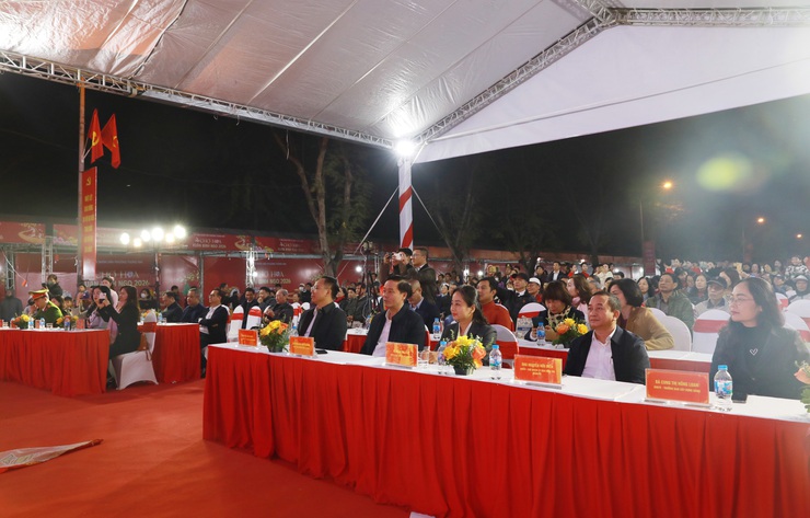 Khai mạc chợ hoa Xuân phường Tương Mai- Ảnh 1.