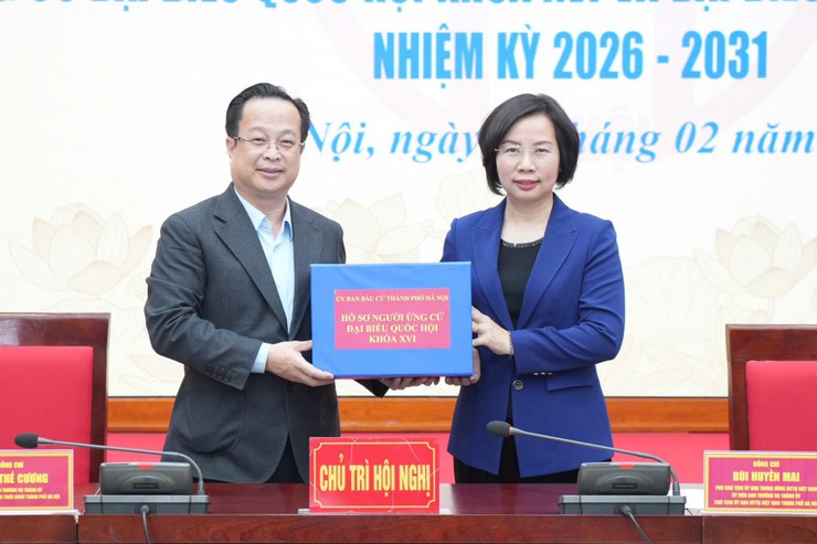 Hà Nội: Bàn giao hồ sơ ứng cử đại biểu Quốc hội khóa XVI và đại biểu HĐND Thành phố nhiệm kỳ 2026 - 2031- Ảnh 1.