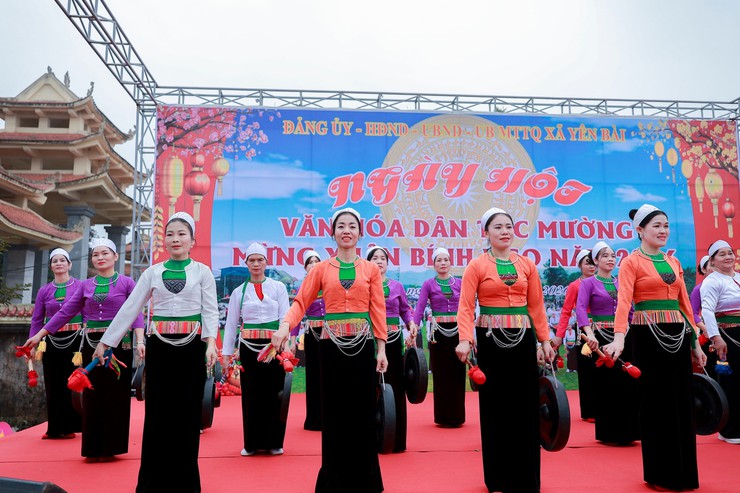 Xã Yên Bài tưng bừng Ngày hội Văn hóa dân tộc Mường Xuân Bính Ngọ- Ảnh 1.