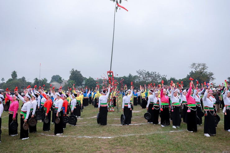 Xã Yên Bài tưng bừng Ngày hội Văn hóa dân tộc Mường Xuân Bính Ngọ- Ảnh 2.