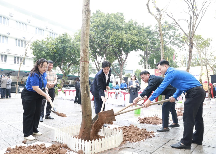 Vĩnh Hưng phát động "Tết trồng cây đời đời nhớ ơn Bác Hồ" Xuân Bính Ngọ 2026- Ảnh 5.
