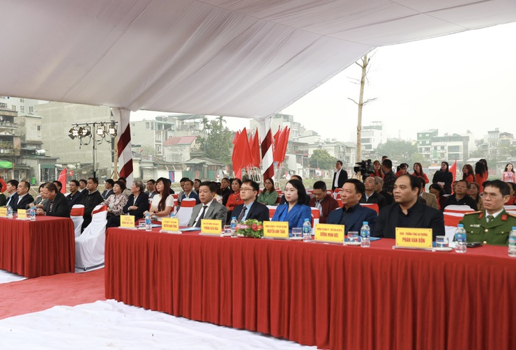 Phường Vĩnh Tuy: Khánh thành giai đoạn 1 Dự án cải tạo, sửa chữa Ao cá Bác Hồ- Ảnh 1.