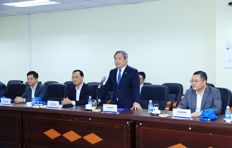 Chủ tịch Hà Nội Vũ Đại Thắng thăm, động viên sản xuất các công ty điện tử Meiko, Samsung Việt Nam- Ảnh 5.