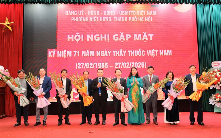 Ngành Y tế phường Việt Hưng khẳng định vai trò nòng cốt trong chăm sóc, bảo vệ và nâng cao sức khỏe Nhân dân- Ảnh 5.