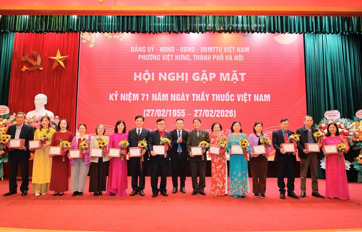 Ngành Y tế phường Việt Hưng khẳng định vai trò nòng cốt trong chăm sóc, bảo vệ và nâng cao sức khỏe Nhân dân- Ảnh 4.