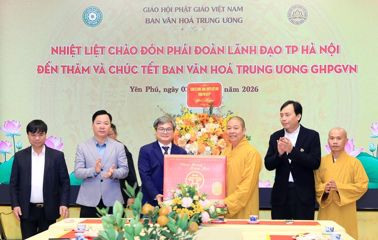 Phó Chủ tịch UBND Thành phố Trương Việt Dũng thăm Chùa Yên Phú và doanh nghiệp INTECH- Ảnh 2.