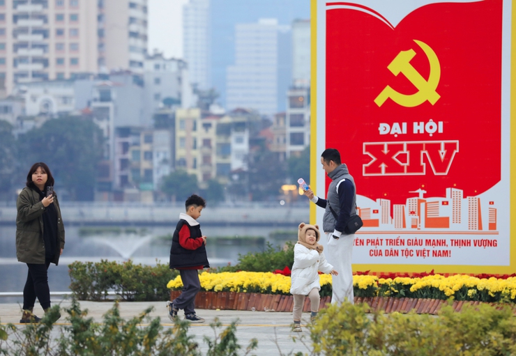 Hồ Đống Đa “thay áo mới” sau hơn một năm cải tạo, sẵn sàng phục vụ Nhân dân vui xuân đón Tết- Ảnh 9.