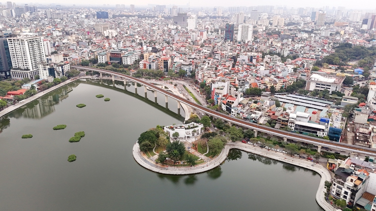 Hồ Đống Đa “thay áo mới” sau hơn một năm cải tạo, sẵn sàng phục vụ Nhân dân vui xuân đón Tết- Ảnh 2.