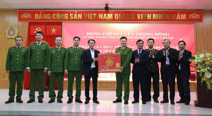 Phó Bí thư Thành ủy Nguyễn Trọng Đông thăm, chúc mừng Học viện Phật giáo Việt Nam tại Hà Nội, Công an xã Trung Giã, Đa Phúc- Ảnh 3.