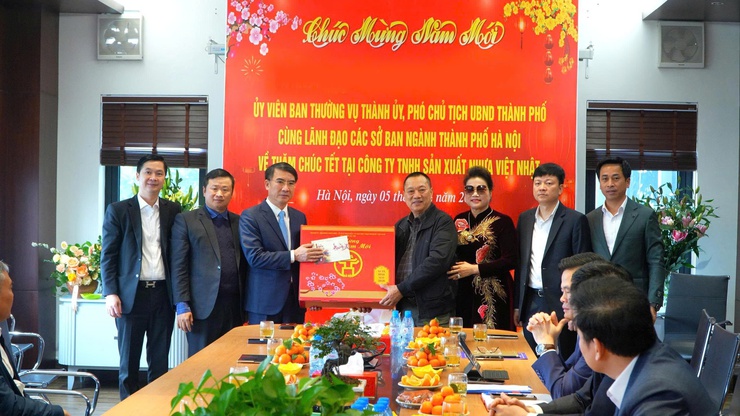 Phó Chủ tịch UBND Thành phố Nguyễn Xuân Lưu thăm, chúc Tết đơn vị doanh nghiệp trên địa bàn- Ảnh 1.
