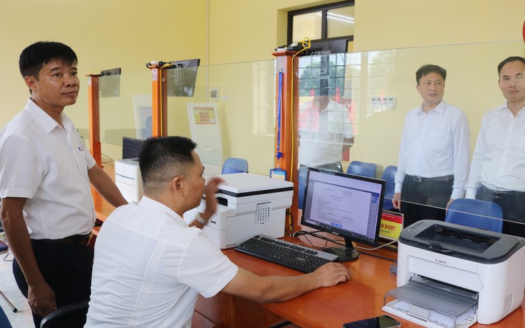 Phú Cát đẩy mạnh chuyển đổi số, hướng tới chính quyền số và xã hội số năm 2026- Ảnh 1.