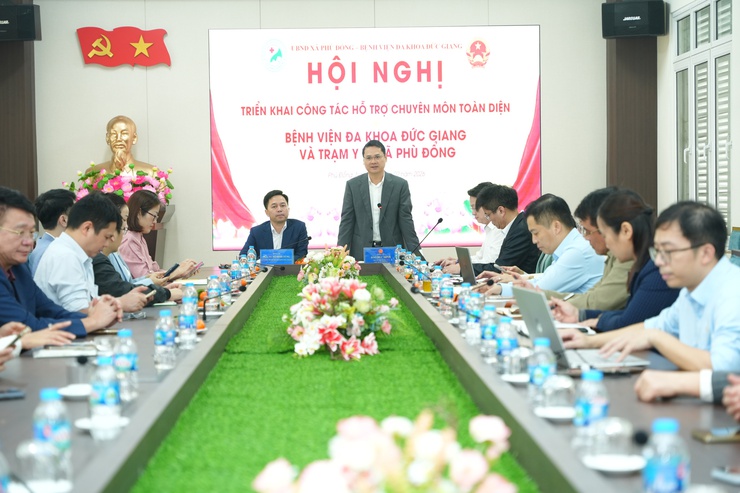 Bệnh viện Đa khoa Đức Giang làm việc hỗ trợ chuyên môn và chuyển đổi số cho Trạm y tế xã Phù Đổng- Ảnh 3.