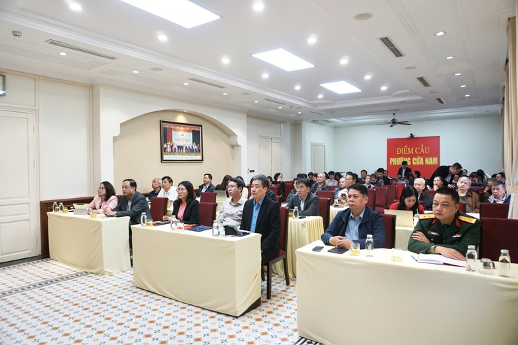 Chuyển từ “thích ứng” sang “kiến tạo”: Mở ra không gian phát triển rộng lớn hơn cho đất nước- Ảnh 3.