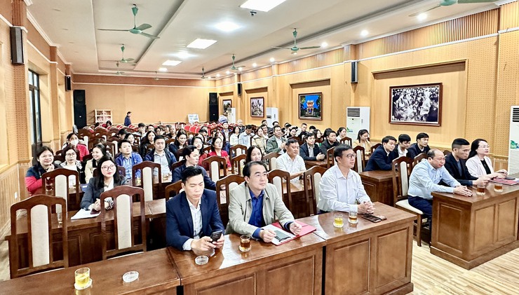 Tiếp tục khẳng định, làm sâu sắc hơn vai trò trung tâm, chủ thể của Nhân dân trong sự nghiệp phát triển đất nước- Ảnh 4.