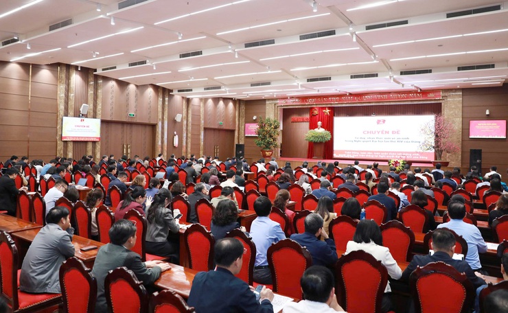 Bảo đảm cao nhất lợi ích quốc gia - dân tộc, tạo lập môi trường quốc tế thuận lợi để phát triển đất nước- Ảnh 2.