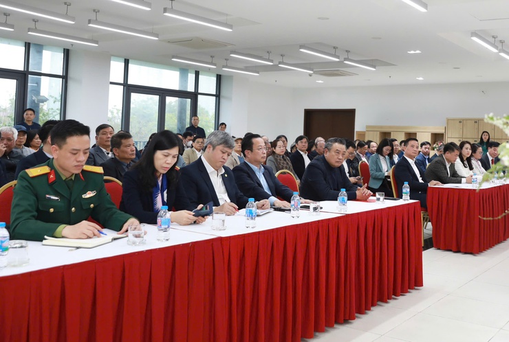 100% cử tri nơi cư trú nhất trí giới thiệu đồng chí Trần Sỹ Thanh ứng cử đại biểu Quốc hội khóa XVI- Ảnh 1.