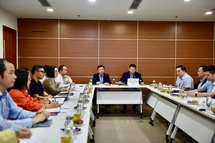 Hà Nội triển khai 10 thủ tục BHXH, BHYT toàn trình từ 16/3- Ảnh 1.