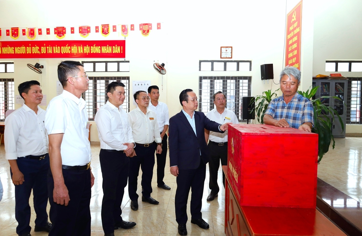 Phó Chủ tịch Thường trực HĐND Thành phố Trần Thế Cương kiểm tra công tác chuẩn bị bầu cử tại các xã Phúc Sơn, Hồng Sơn- Ảnh 2.