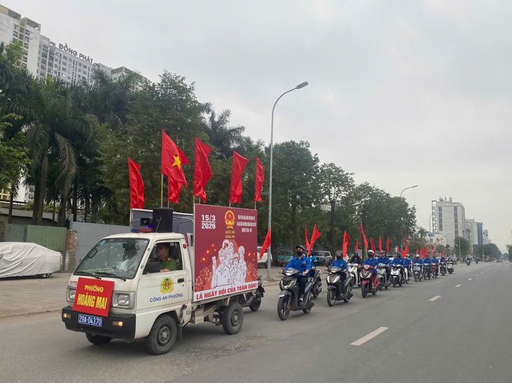 Phường Hoàng Mai diễu hành tuyên truyền lưu động chào mừng ngày bầu cử- Ảnh 1.