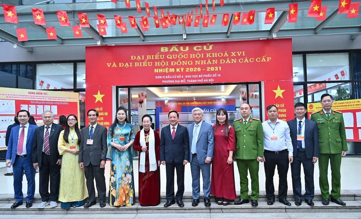 Ban Giám đốc Công an thành phố Hà Nội kiểm tra công tác bảo đảm an ninh, trật tự và tham gia bầu cử- Ảnh 2.