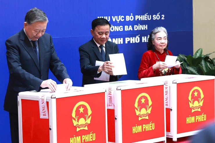 Tổng Bí thư Tô Lâm dự Lễ khai mạc và bỏ phiếu bầu cử tại phường Ba Đình- Ảnh 2.