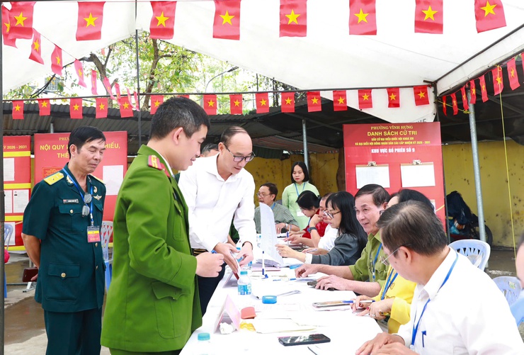 95% cử tri phường Vĩnh Hưng đã hoàn thành bỏ phiếu- Ảnh 1.