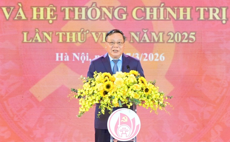 Trao giải báo chí về xây dựng Đảng và hệ thống chính trị Thành phố lần thứ VIII-năm 2025- Ảnh 6.