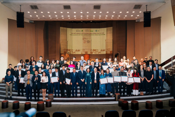 Cải cách hành chính trong lĩnh vực văn hóa, tạo đột phá từ Nghị quyết 80-NQ/TW- Ảnh 1.