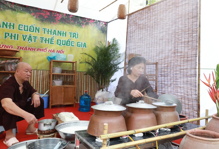 Nghề làm bánh cuốn Thanh Trì được ghi danh Di sản văn hóa phi vật thể Quốc gia- Ảnh 7.