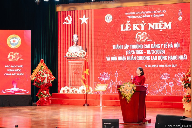 Trường Cao đẳng Y tế Hà Nội kỷ niệm 60 năm thành lập và đón nhận Huân chương Lao động hạng Nhất- Ảnh 6.
