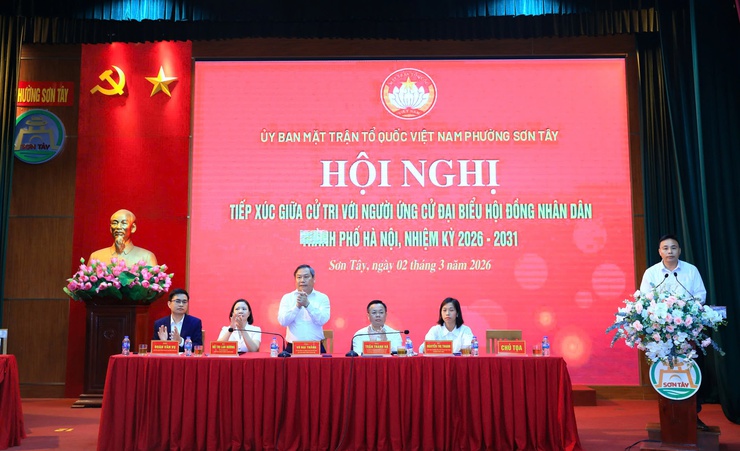 Chairman of the Hanoi People's Committee Vu Dai Thang meets voters ahead of upcoming election- Ảnh 2.
